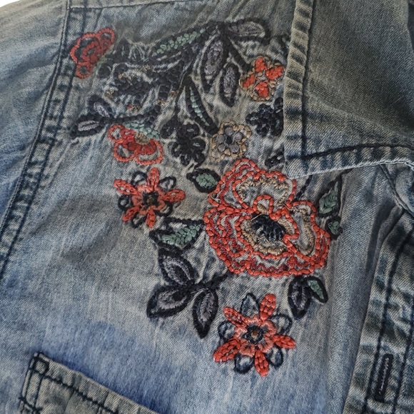 Denim button up - Picture 2 of 3